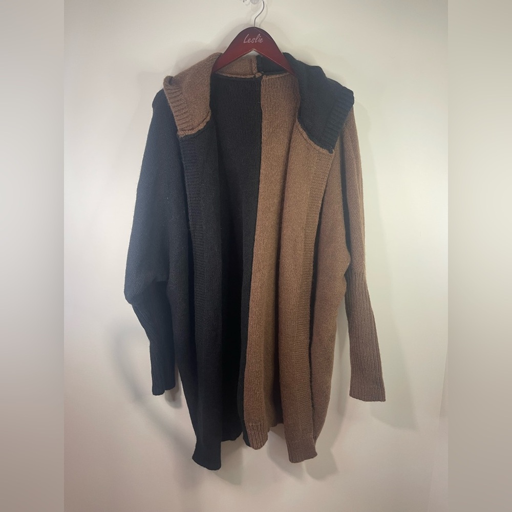 Astylish women’s Colorblock oversized Cardigan - Black and‎ Tan